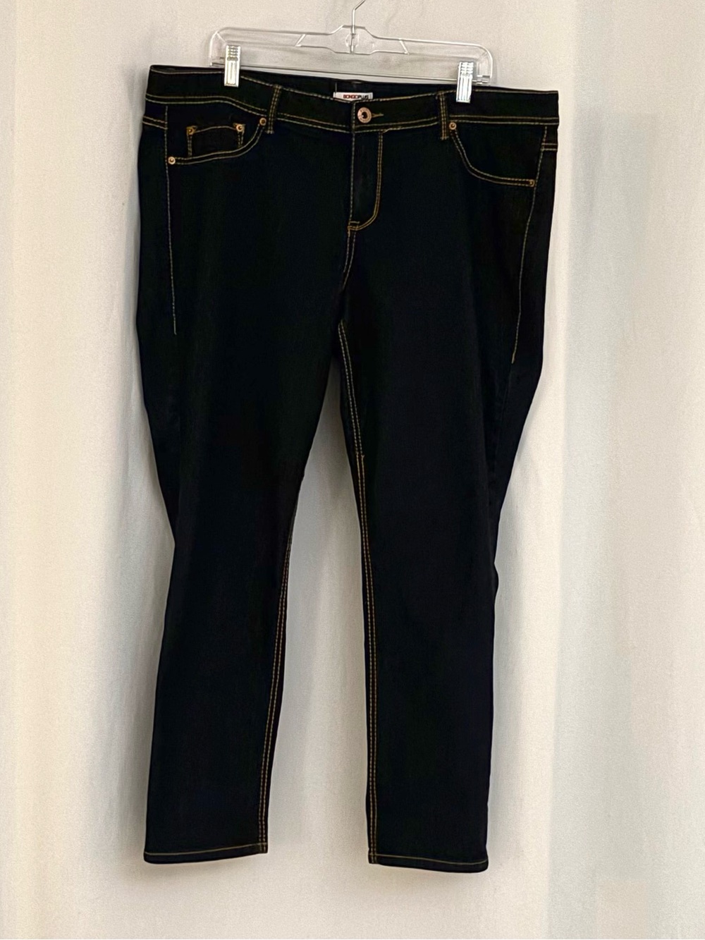 Bongo Plus Women's Dark Dye Stretch Jeans with Contrast Stitching